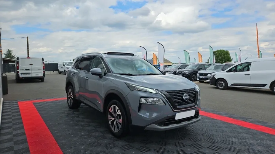 NISSAN X-Trail -