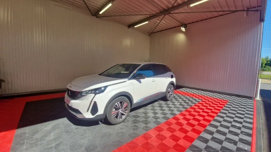 PEUGEOT 3008 -