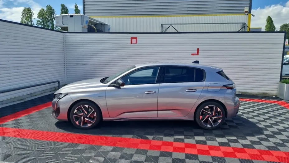 PEUGEOT 308 -