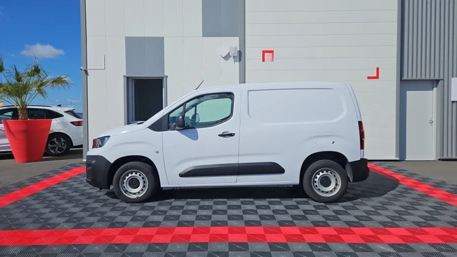 PEUGEOT Partner -