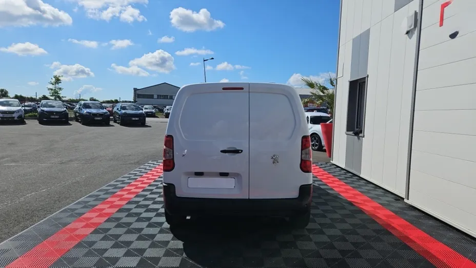 PEUGEOT Partner -