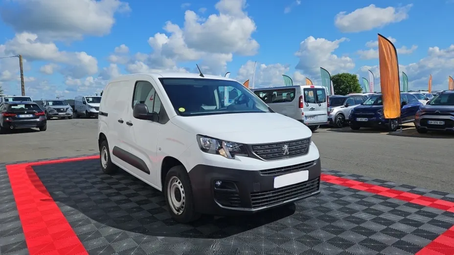 PEUGEOT Partner -