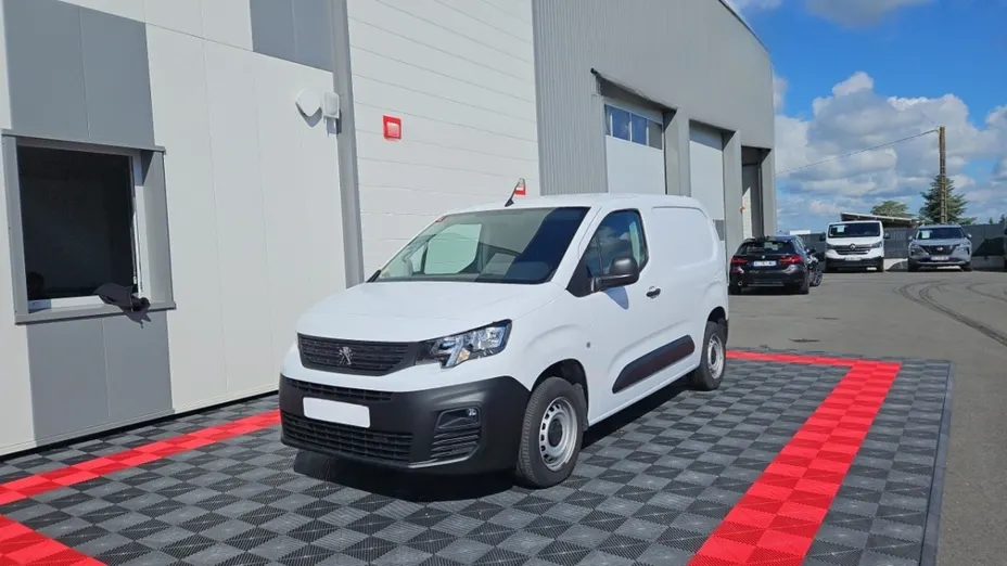 PEUGEOT Partner -