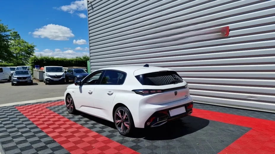 PEUGEOT 308 -