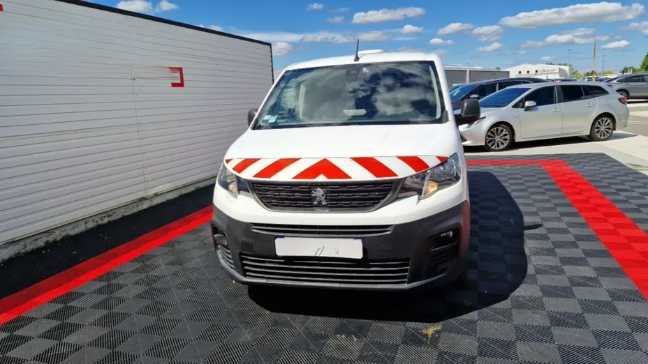 PEUGEOT Partner -