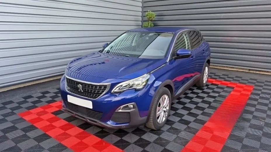 PEUGEOT 3008 -