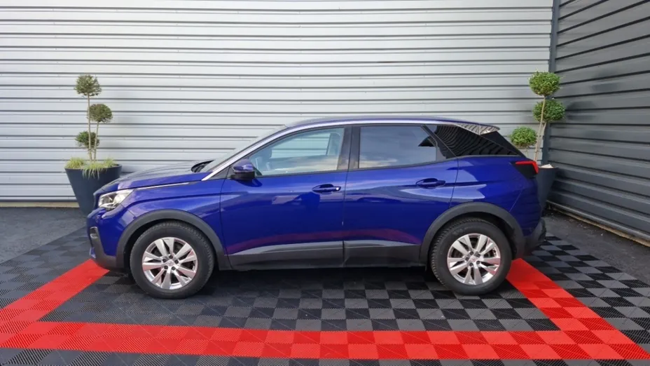 PEUGEOT 3008 -