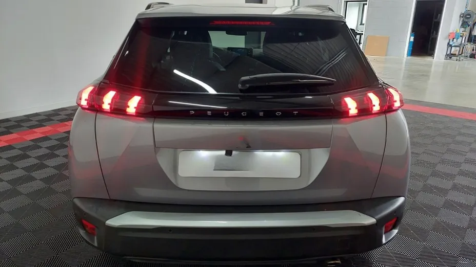 PEUGEOT 2008 -