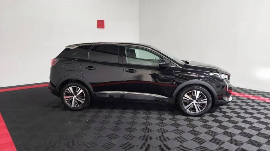 PEUGEOT 3008 -