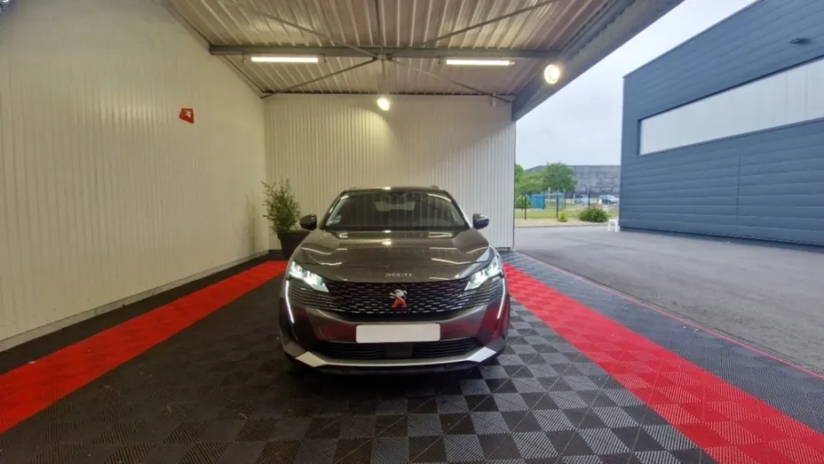 PEUGEOT 3008 -