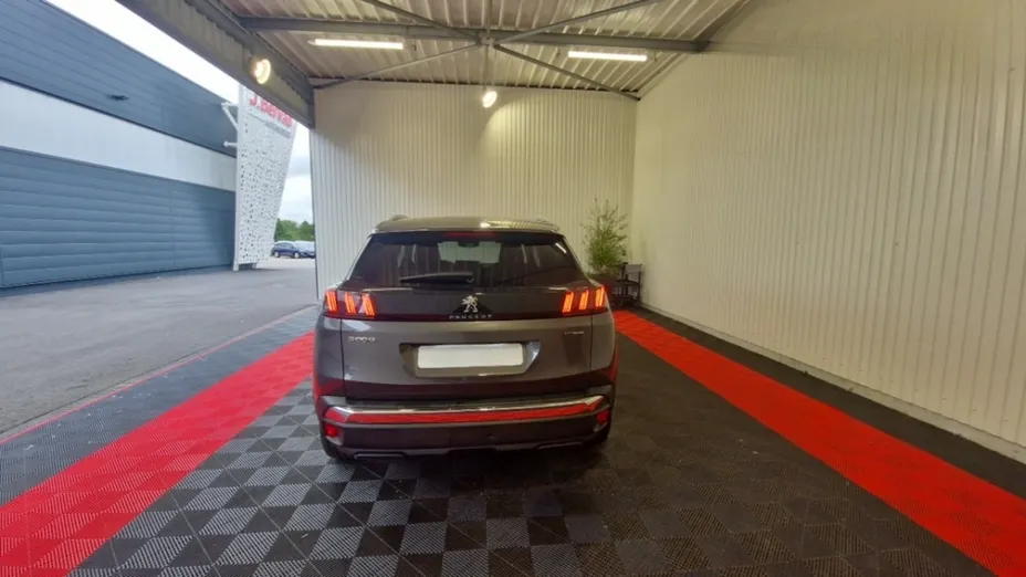 PEUGEOT 3008 -
