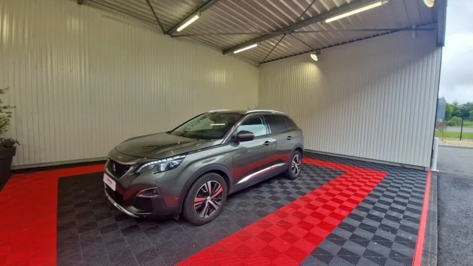 PEUGEOT 3008 -