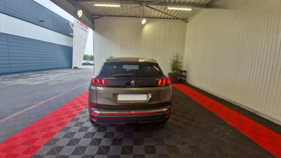 PEUGEOT 3008 -