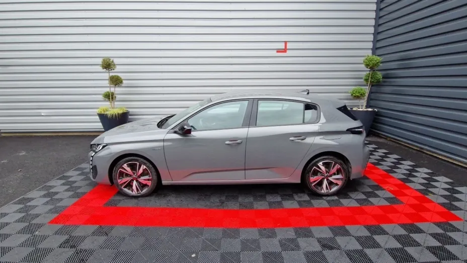 PEUGEOT 308 -