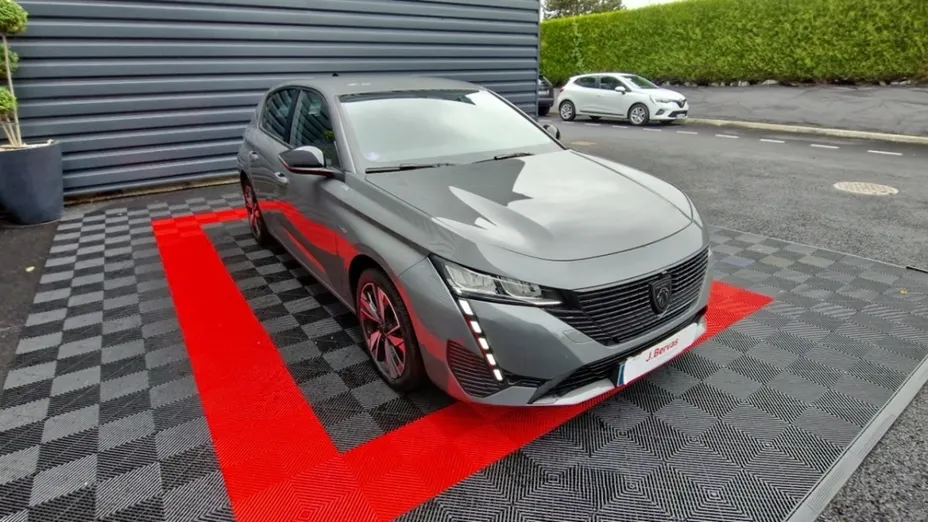 PEUGEOT 308 -