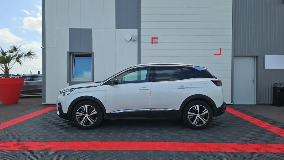 PEUGEOT 3008 -