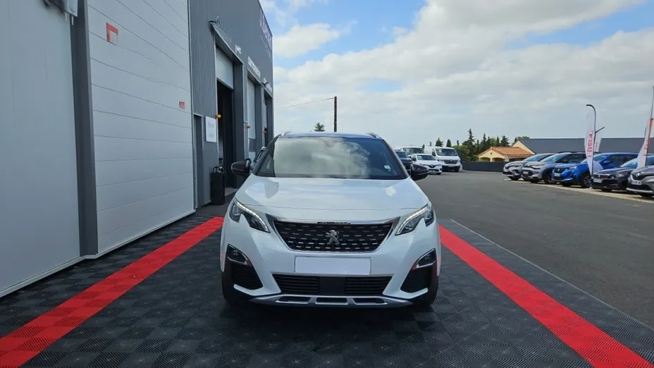 PEUGEOT 3008 -