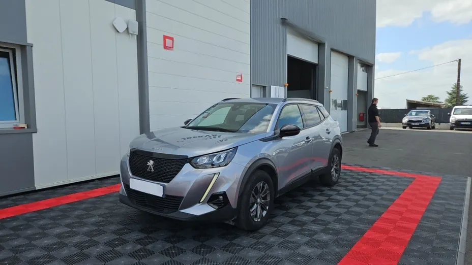 PEUGEOT 2008 -