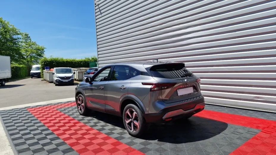 NISSAN Qashqai -