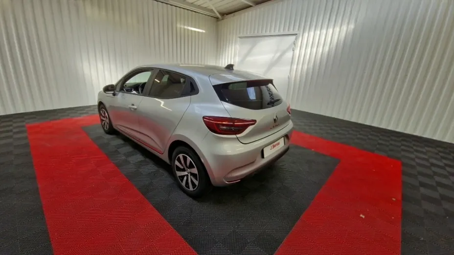 RENAULT Clio -