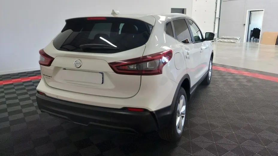 NISSAN Qashqai -