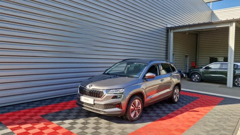 SKODA Karoq -
