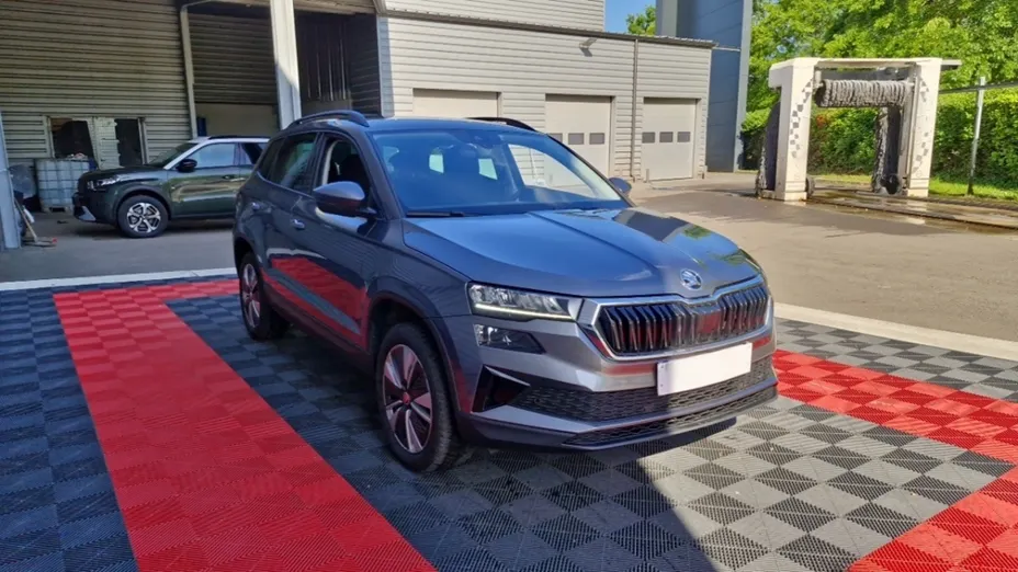 SKODA Karoq -