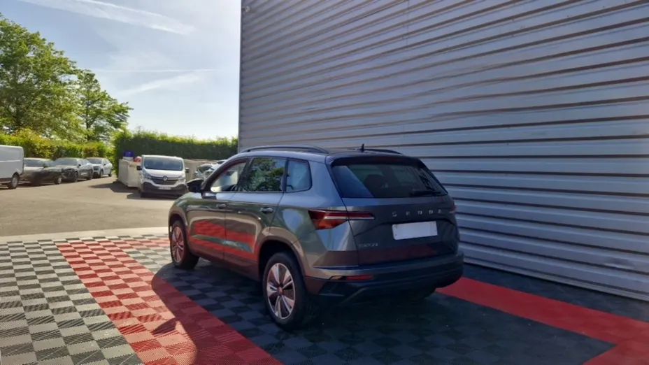 SKODA Karoq -