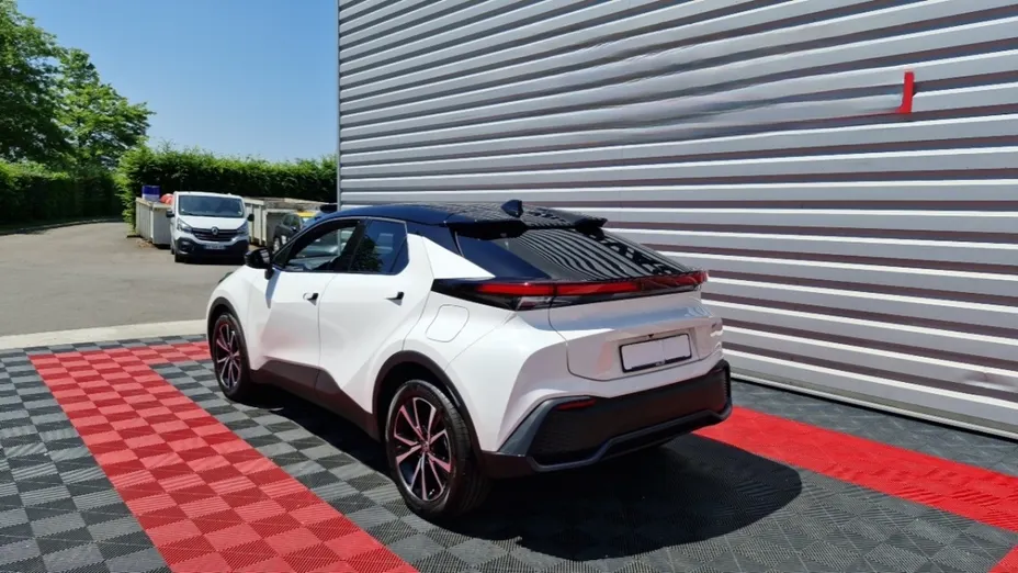 TOYOTA C-HR -