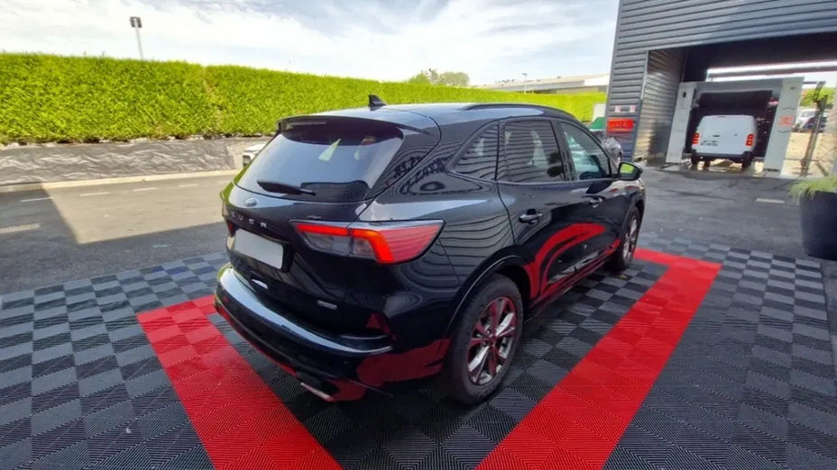 FORD Kuga -