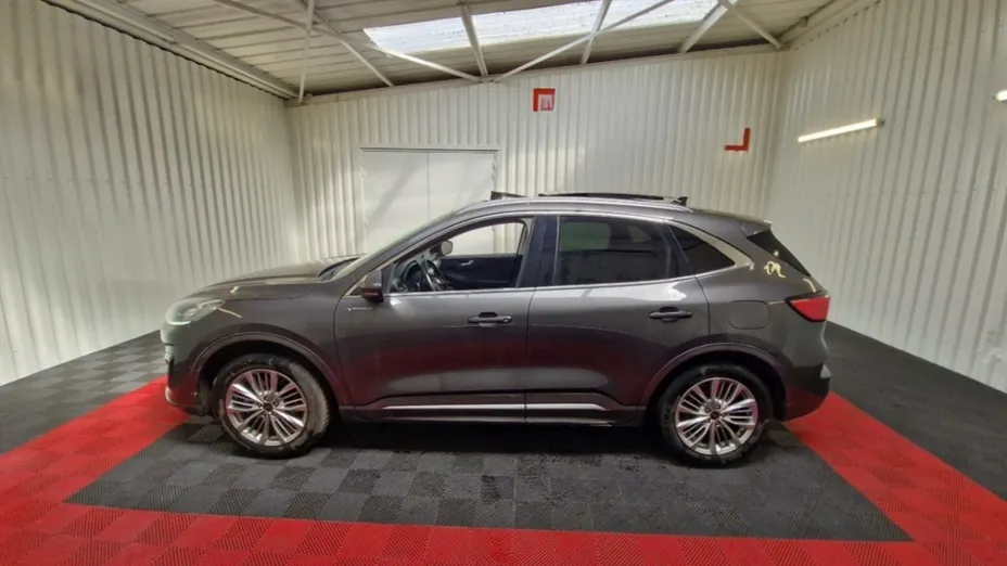 FORD Kuga -