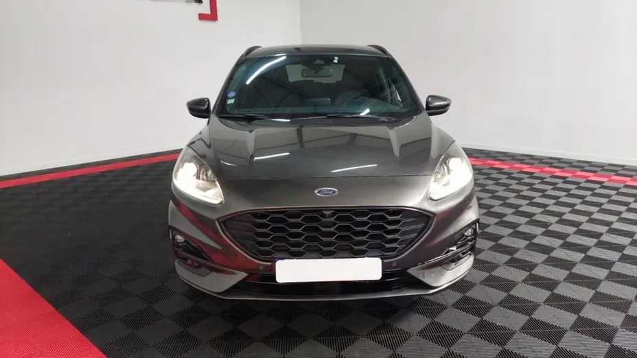 FORD Kuga -