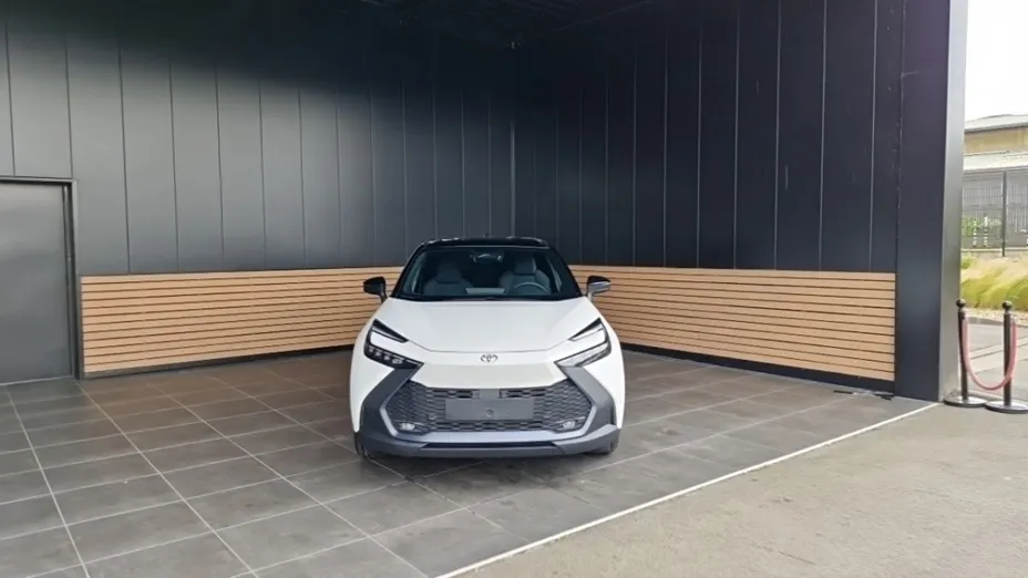 TOYOTA C-HR -