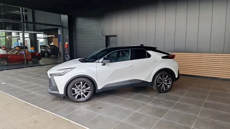 TOYOTA C-HR -