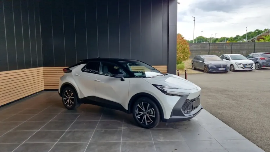 TOYOTA C-HR -