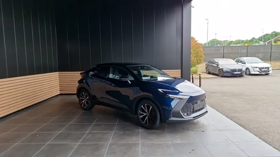 TOYOTA C-HR -