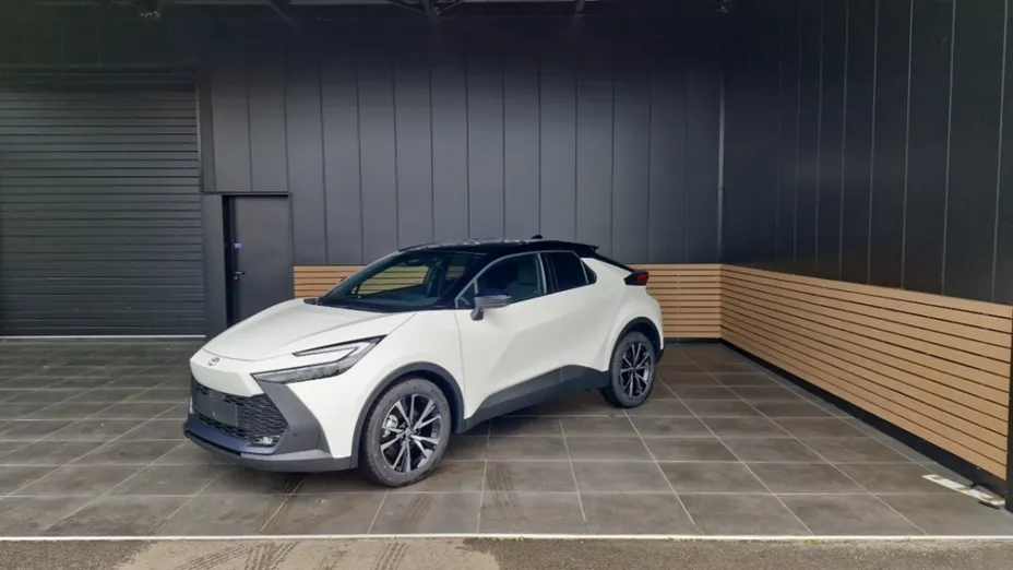 TOYOTA C-HR -