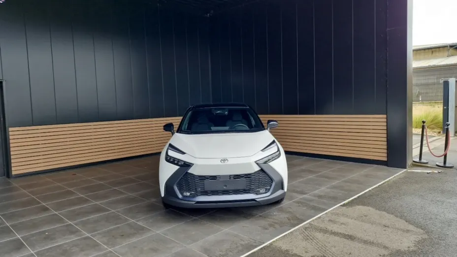 TOYOTA C-HR -