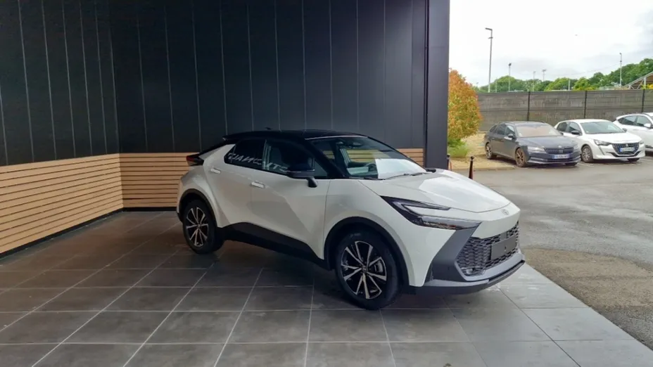 TOYOTA C-HR -