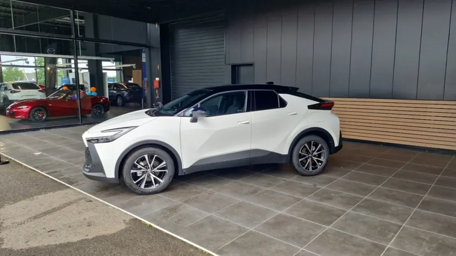 TOYOTA C-HR -