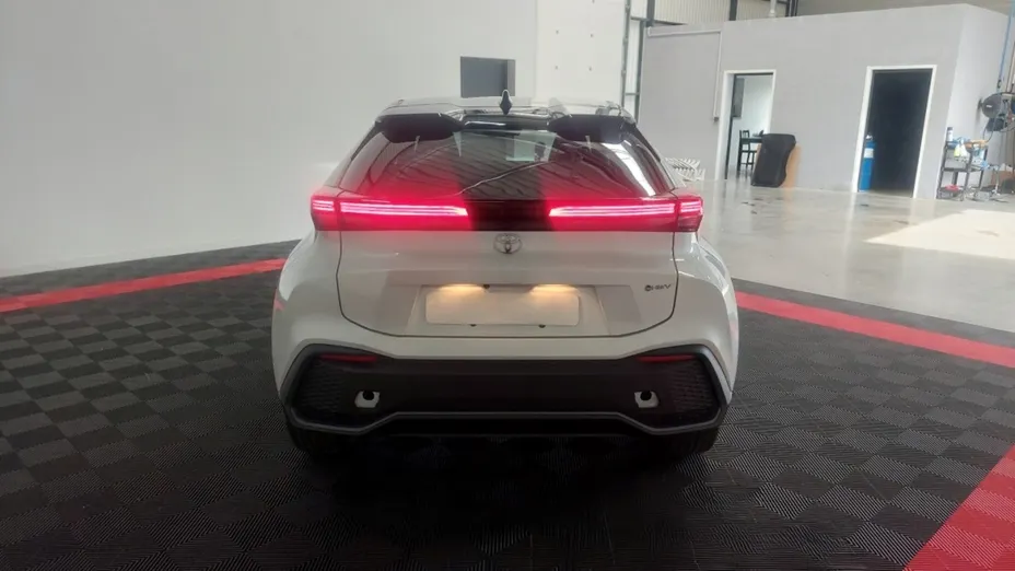 TOYOTA C-HR -