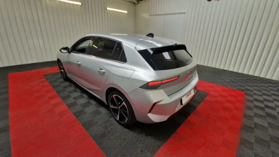 OPEL Astra -