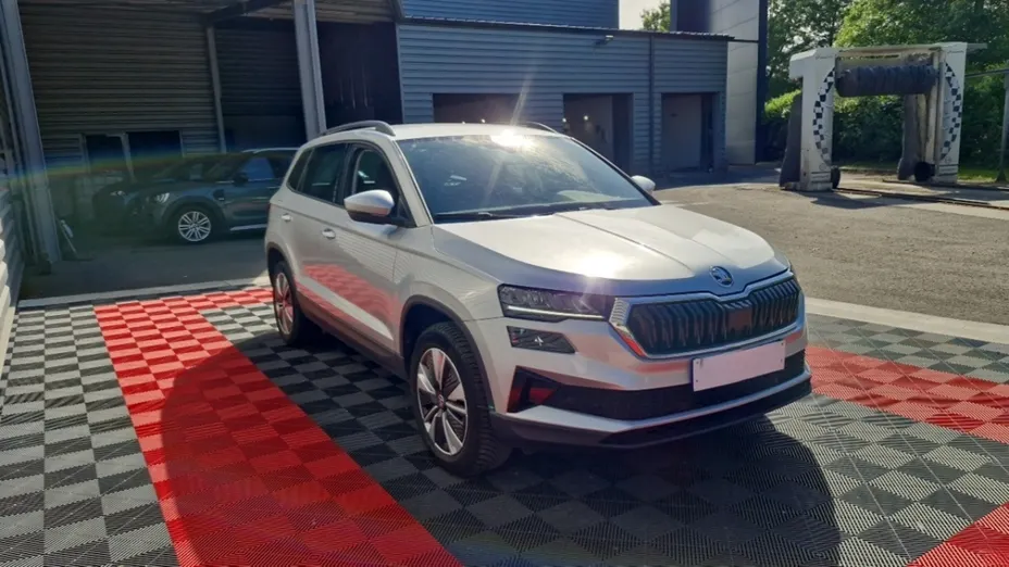 SKODA Karoq -