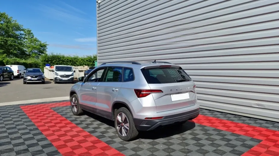 SKODA Karoq -