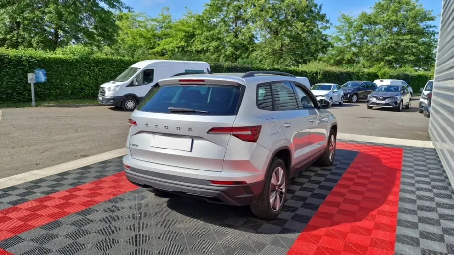 SKODA Karoq -
