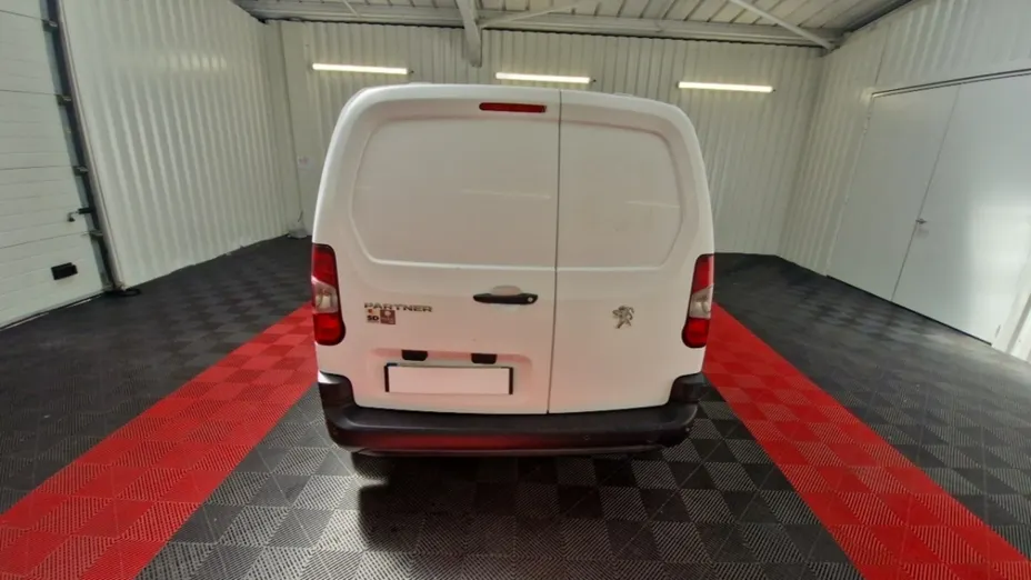 PEUGEOT Partner -