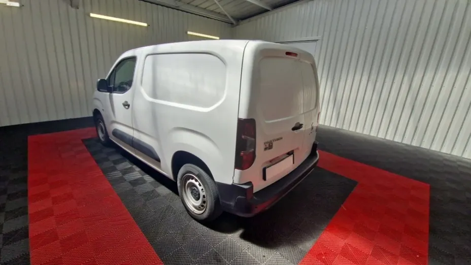 PEUGEOT Partner -