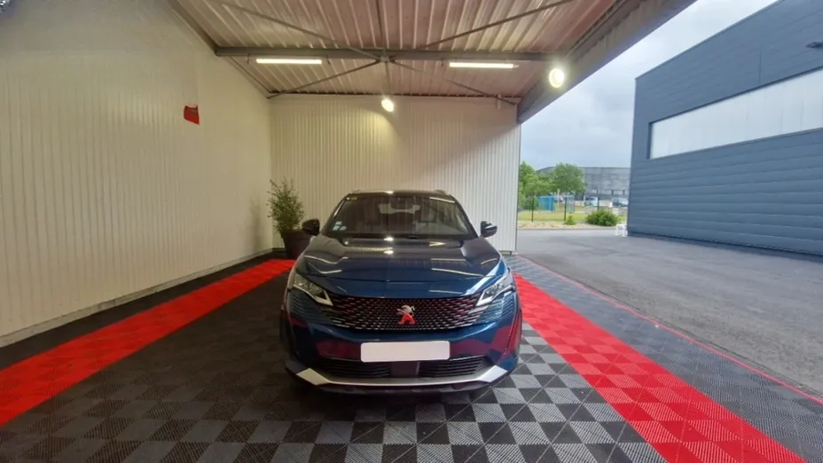 PEUGEOT 3008 -