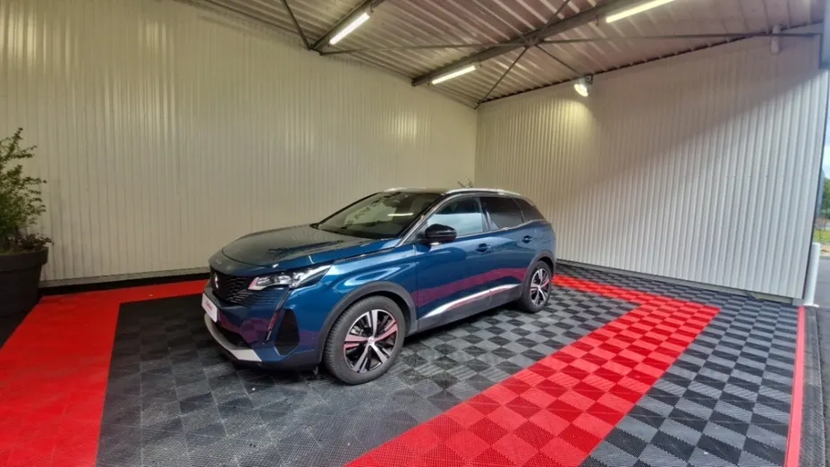 PEUGEOT 3008 -