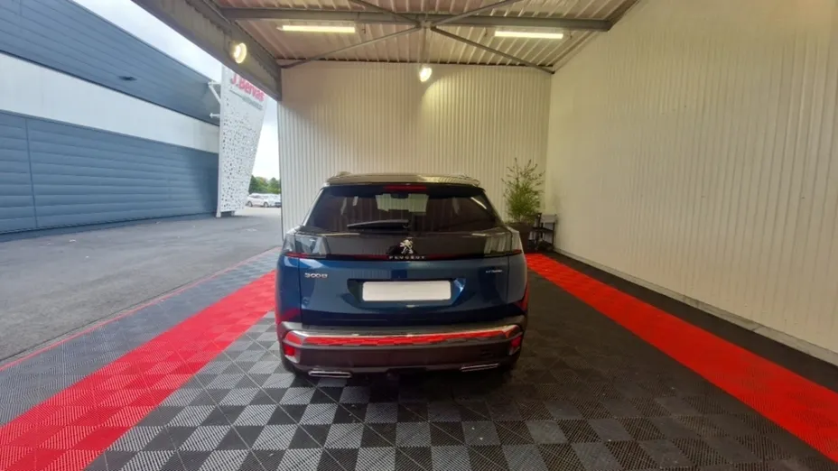 PEUGEOT 3008 -
